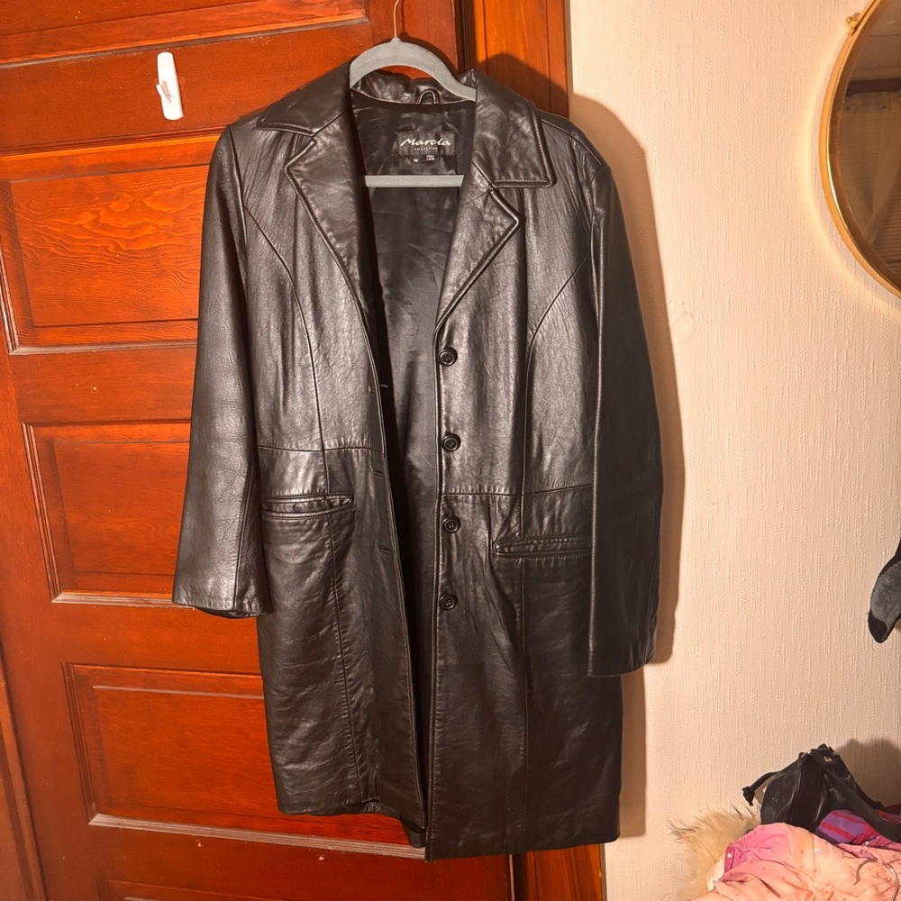 vintage 90s/2000s italian lamb leather coat by Marcia